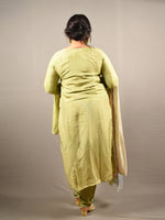 Load image into Gallery viewer, Pure Dola silk with handwork and Multi-Color Dupatta