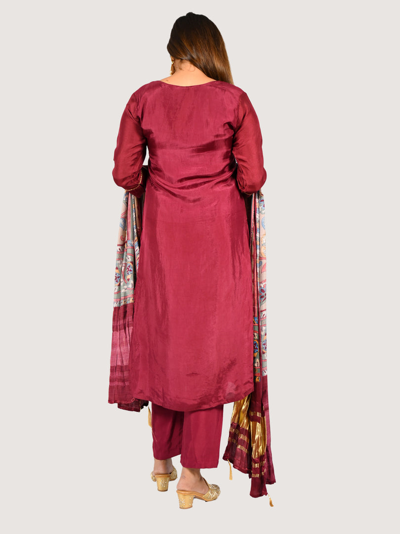 Maroon Pure Dola Silk With Gajji Patch And Pittan Work And Pure Gajji Silk Dupatta