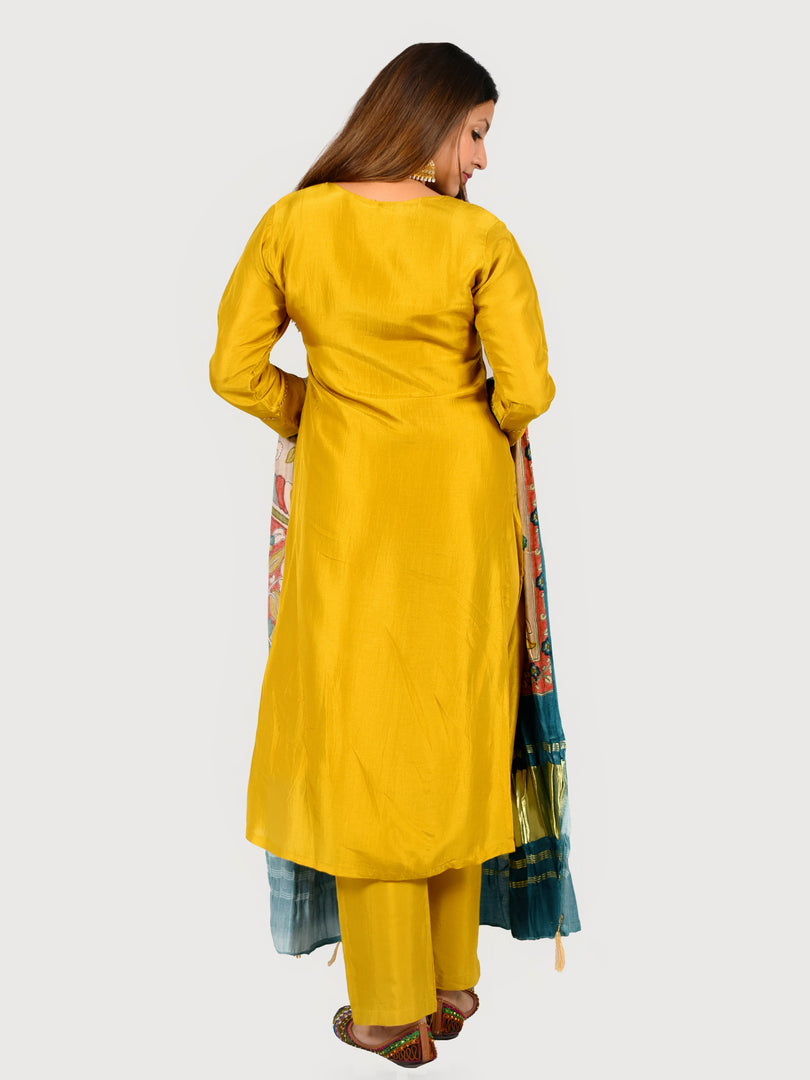 Mustard Pure Dola Silk With Gajji Patch And Pittan Work And Pure Gajji Silk Dupatta