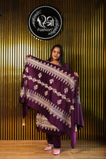 Load image into Gallery viewer, Purple Soft Premium Velvet Zari Work Suit
