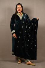 Load image into Gallery viewer, Dark Green Soft Premium Velvet Zari Work Suit
