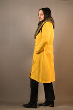 Load image into Gallery viewer, Long soft Woolen Coat with Fur Attachment
